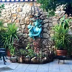 House Sleeps 4 With Private Garden * Mexilhoeira Grande