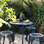 Ferienhaus House Sleeps 4 With Private Garden *